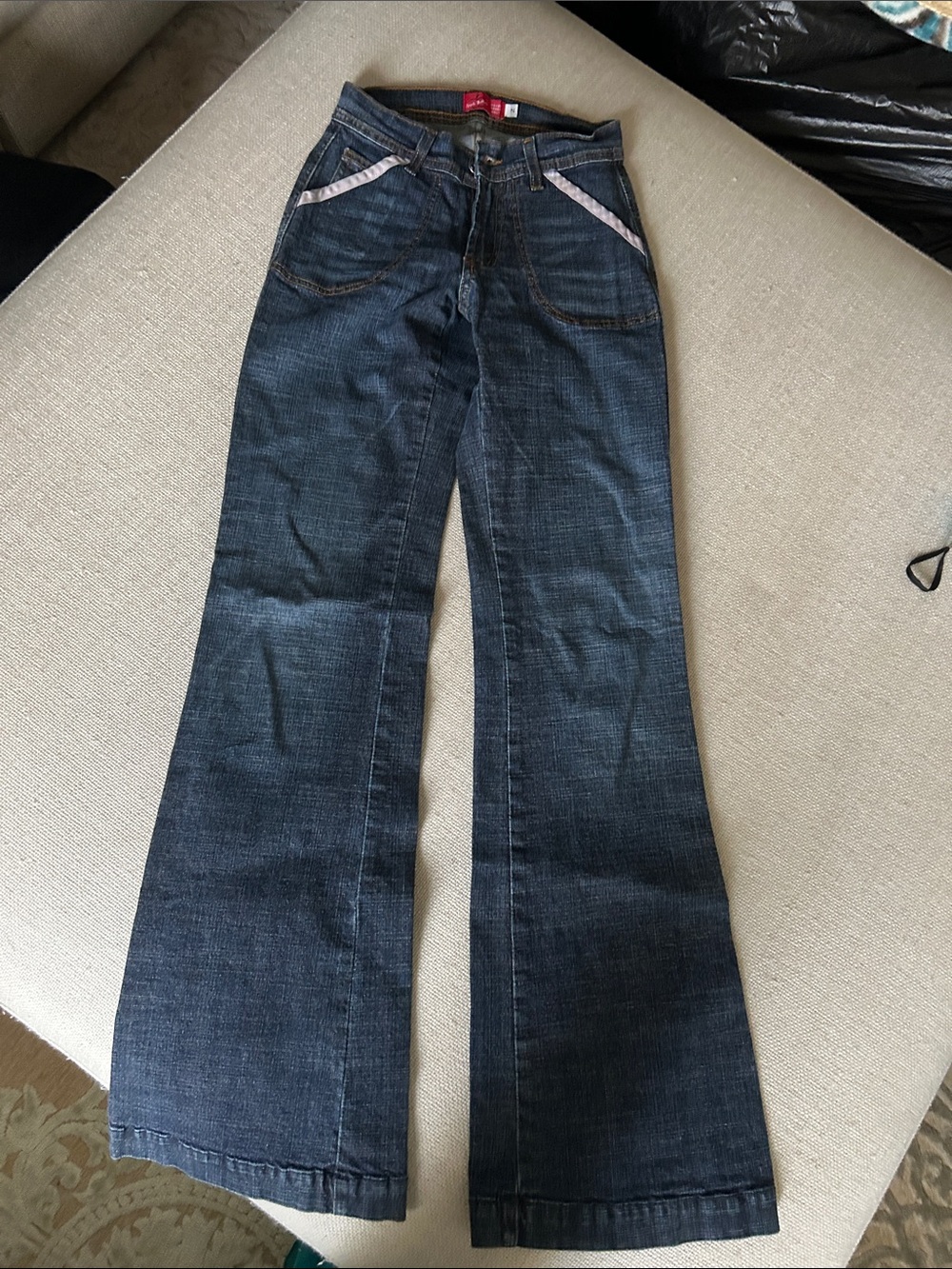 Y2K Apple bottom jeans size 2, RARE